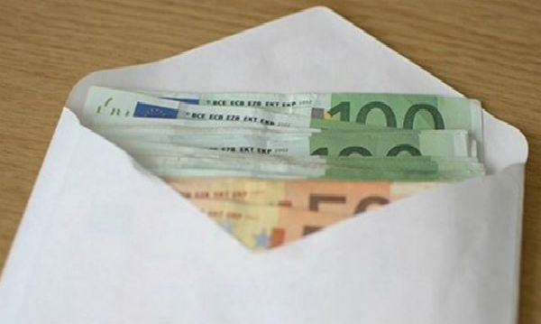 Έρχονται αυξήσεις μισθών από κλαδικές συμβάσεις και κατώτατο