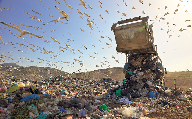 Η… βαρβαρότητα κυριάρχησε  για μία ακόμα φορά… στο περιφερειακό συμβούλιο για τα σκουπίδια