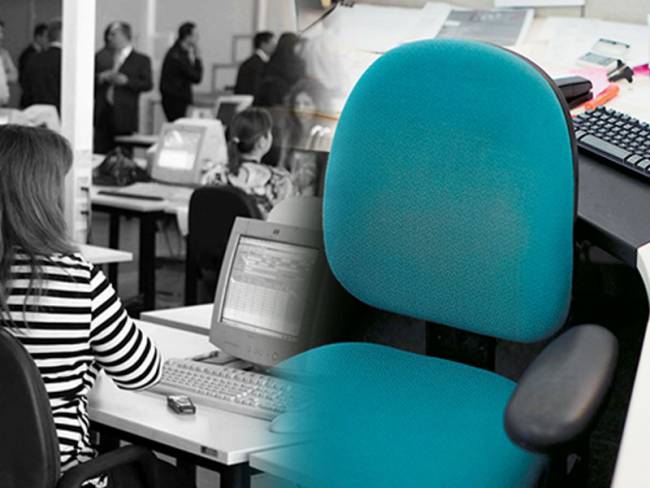 Από το χωράφι στα γραφεία οι Έλληνες σε τρεις δεκαετίες