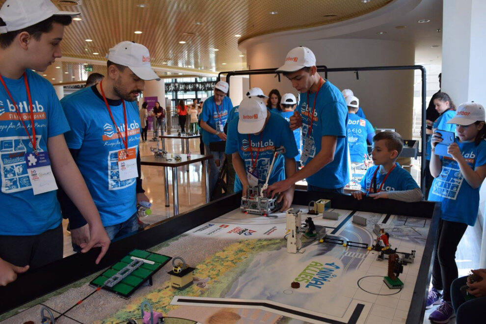 Βραβεία στο διαγωνισμό FIRST LEGO LEAGUE στη Θεσσαλονίκη για τις ομάδες της bitLab