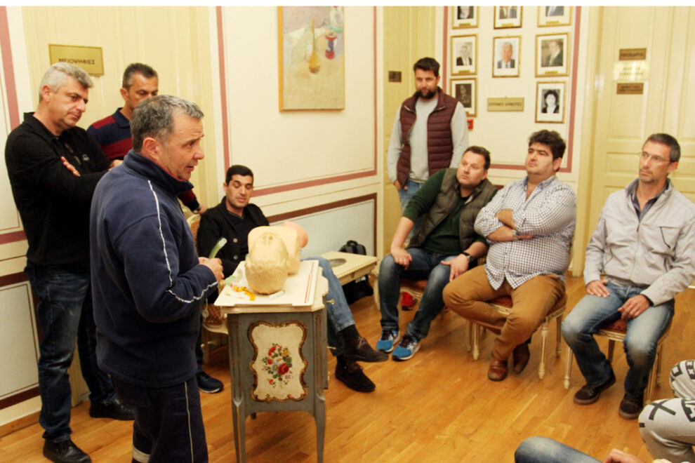 Διήμερη εκπαίδευση για τους διασώστες του ΕΚΑΒ στην Καλαμάτα