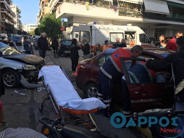 «Οι δρόμοι όπου γίνονται συχνά τροχαία ατυχήματα στην Καλαμάτα είναι: Φαρών, Ναυαρίνου, Ηρώων Πολυτεχνείου, Λακωνικής»»