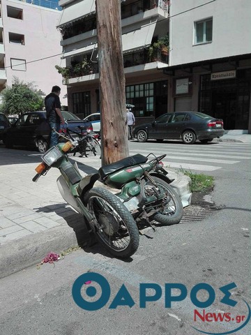Τροχαίο με τραυματισμό στην οδό Ακρίτα (φωτογραφίες)