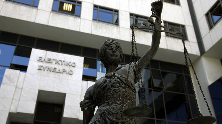 «Χαστούκι» από το Ελεγκτικό Συνέδριο στους συμβασιούχους των δήμων