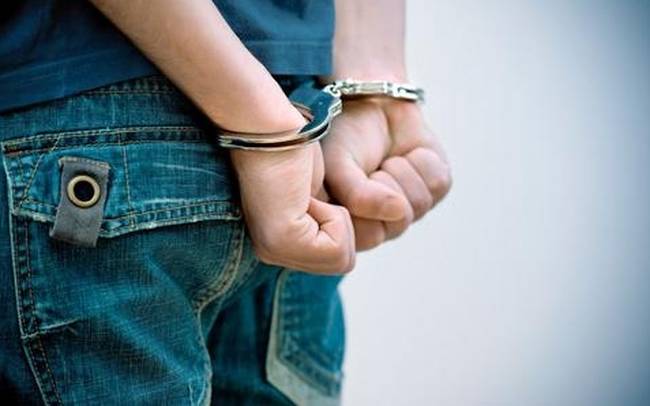 25χρονος μπούκαρε σε σπίτια στην περιοχή της Πύλου