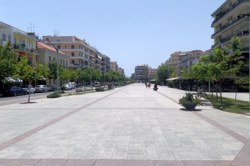 Οι κλιματιζόμενες αίθουσες  για το κοινό στην Καλαμάτα τις ημέρες του καύσωνα