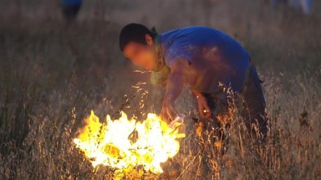 Ανάκριση δυο Ρομά για εμπρησμό στις όχθες του Παμίσου