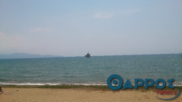 Έντονες διαμαρτυρίες για οσμή πετρελαίου από τη δυτική παραλία