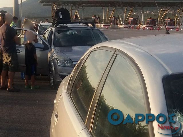 Άγνωστοι πετούν πέτρες στα διόδια της Καλαμάτας (φωτογραφίες)