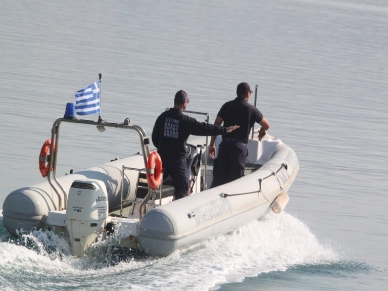 Το Λιμεναρχείο εντόπισε κι έσωσε 83χρονο αλιέα στη Νέα Κορώνη