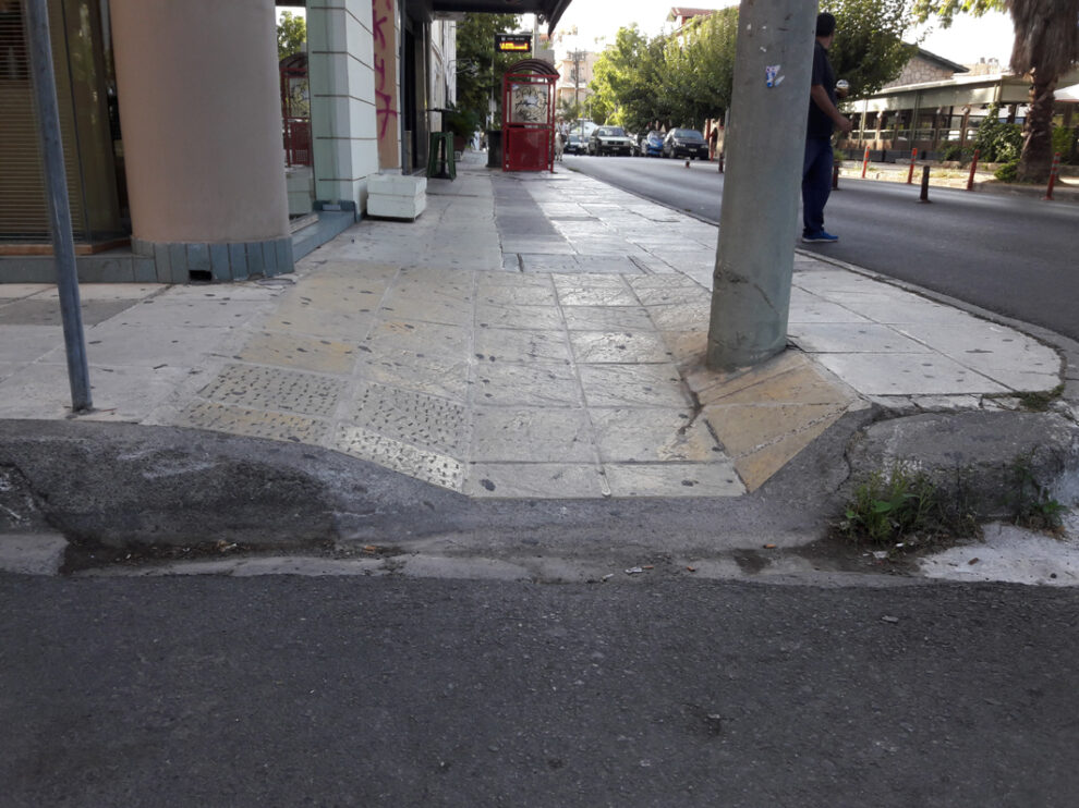 Δημοτική Αρχή Καλαμάτας και “Θάρρος”