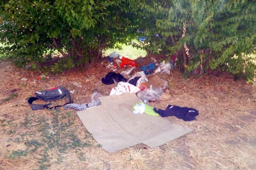Δίπλα στο ΔΗΠΕΘΕΚ…