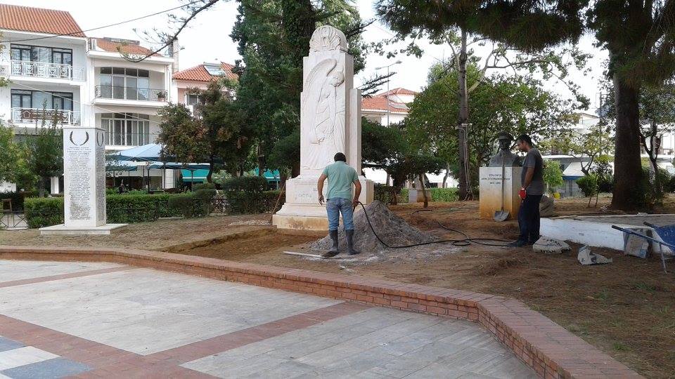 Εργασίες αισθητικής αναβάθμισης στο μνημείο Ηρώων στην πλατεία των Φιλιατρών