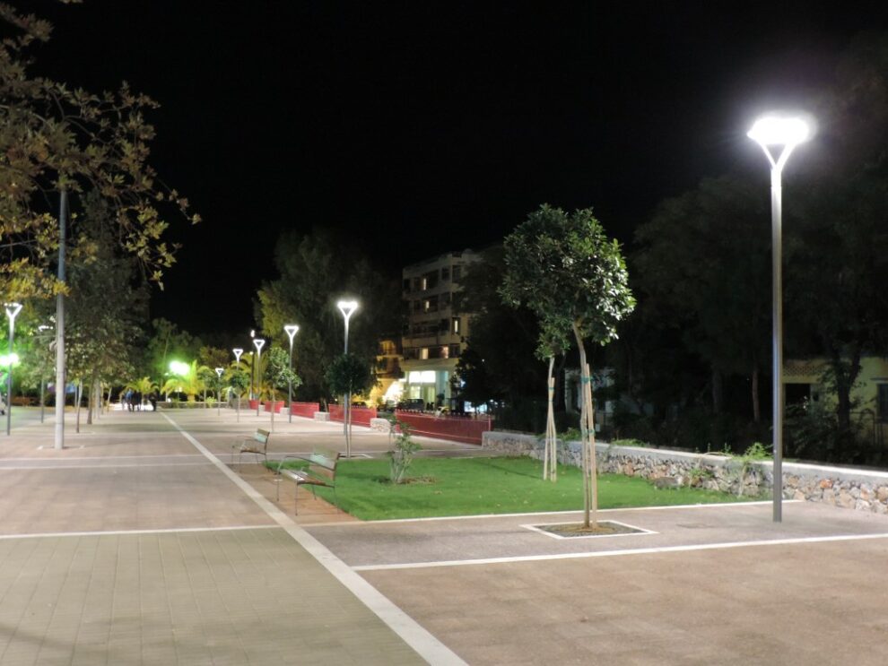 Άναψαν τα φώτα “led” στα “Ουζάκια”