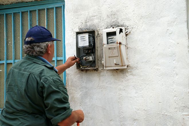 60χρονος προσπάθησε πυροβολώντας να αποτρέψει διακοπή του ρεύματος στην Πύλο!