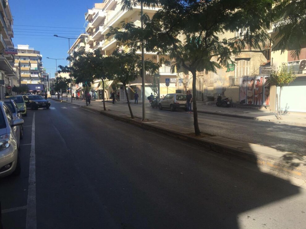 Μηχανάκι συγκρούστηκε με ποδήλατο στη Β. Γεωργίου