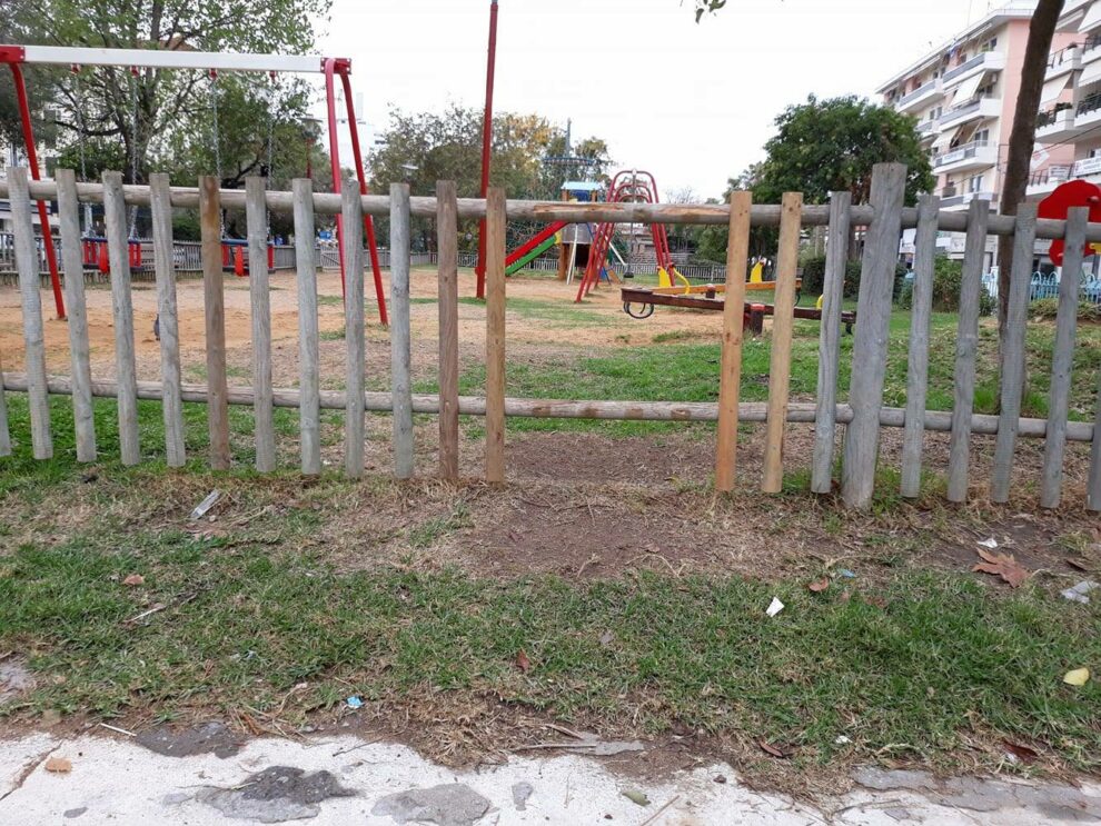 Η κατάσταση στην κεντρικότερη παιδική χαρά της Καλαμάτας
