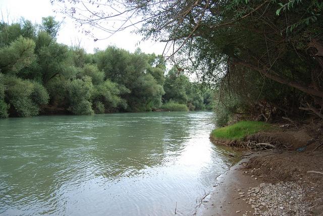 Διαφωνίες έφερε μέτρο που επιτρέπει  ρυπογόνες δραστηριότητες σε ζώνες πόσιμου νερού
