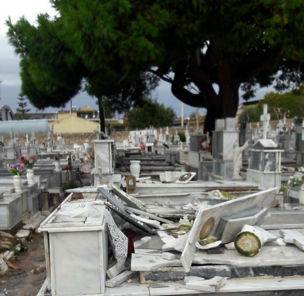 «Κρανίου τόπος» το νεκροταφείο Γαργαλιάνων από ανεμοστρόβιλο