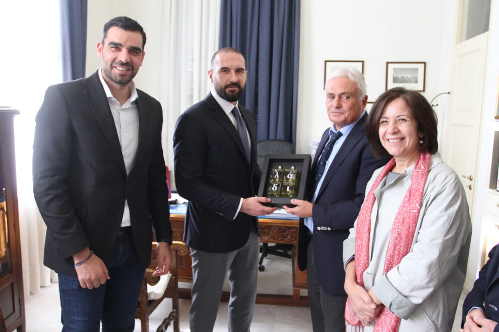 Η θεματολογία κατά τη «Συνάντηση Εργασίας» με τον υπουργό Επικρατείας Δ. Τζανακόπουλο στο Επιμελητήριο