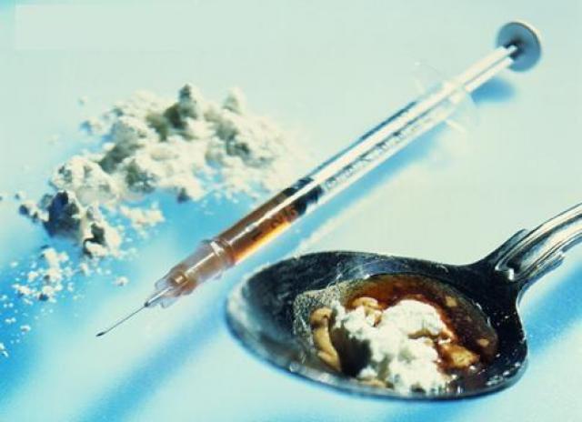 Συνελήφθησαν δύο αδέλφια με τη σύριγγα στο χέρι…