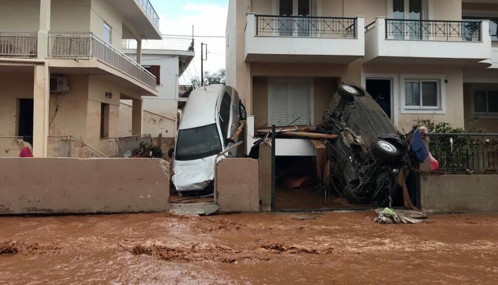 Πλημμύρες στην Αττική: Έφτασαν τους 20 οι νεκροί από τη φονική κακοκαιρία