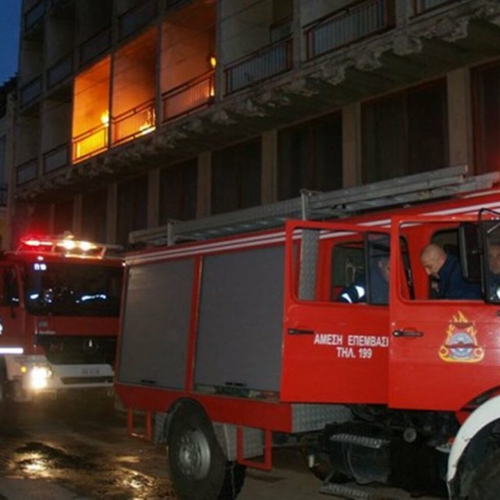 Τραγωδία στην Κατερίνη- Τρεις νεκροί από φωτιά σε πολυκατοικία