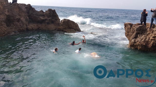 Κώστας Κόλλιας: «Απαράδεκτη η κατάργηση της κατάδυσης του Τιμίου Σταυρού στους παραθαλάσσιους οικισμούς των Φιλιατρών»