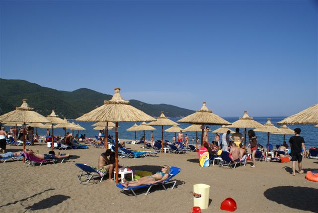 Προαναγγελία για το «μάζεμα» παρανομιών στις παραλίες