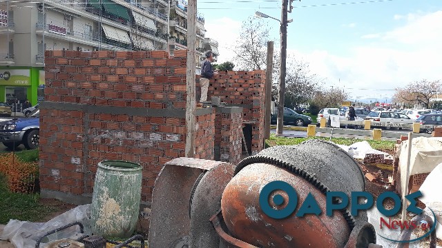 Διαμαρτυρία κατοίκων για τη δημιουργία τουαλετών στο πάρκινγκ του Νέδοντα