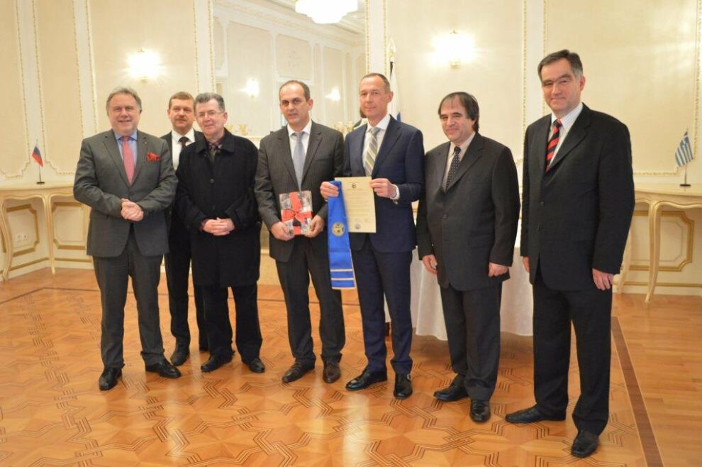 Ο Βλάντιμιρ Πούτιν αναγορεύθηκε Επίτιμος Διδάκτωρ του Πανεπιστημίου Πελοποννήσου