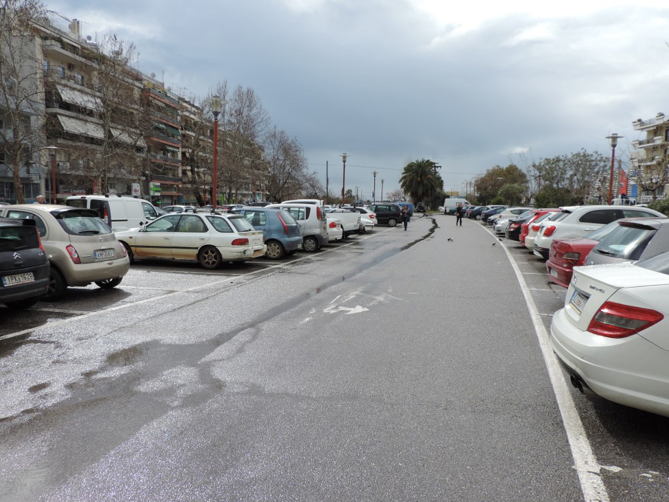 Πάνω από 44.000 οχήματα “φιλοξενήθηκαν” το Φεβρουάριο στα πάρκινγκ του Νέδοντα