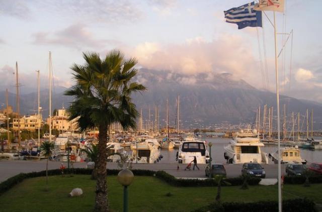 5 χρόνια κάθειρξης για ληστρική κλοπή σε κατάστημα της Μαρίνας