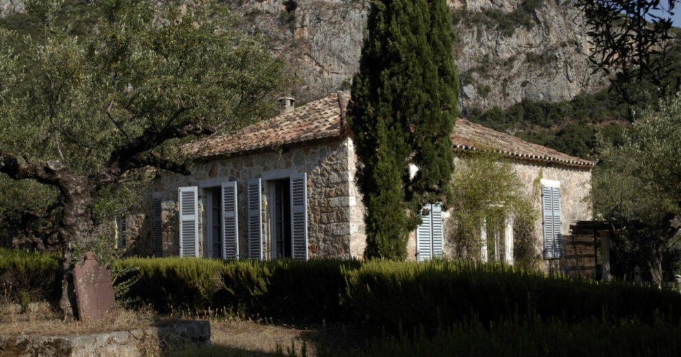 Το υπέροχο σπίτι του Πάτρικ Λη Φέρμορ στη Μάνη διατίθεται για ενοικίαση
