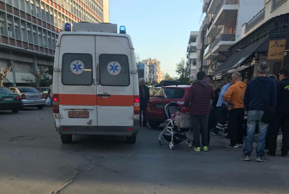 Μοτοσικλετιστής τραυματίστηκε σε τροχαίο στα Δικαστήρια