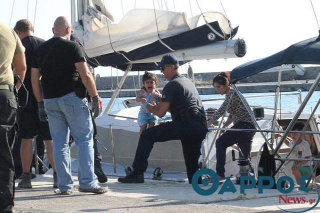 Απομάκρυνση κατασχεθέντων πλοίων από το λιμάνι της Καλαμάτας