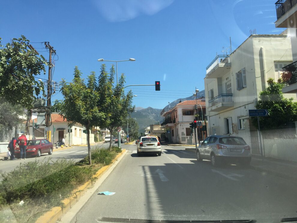 Μήπως πρέπει να “φύγουν”  κάποια δέντρα;