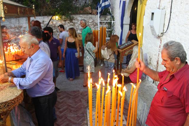 Πάσχα: μένουμε Καλαμάτα!