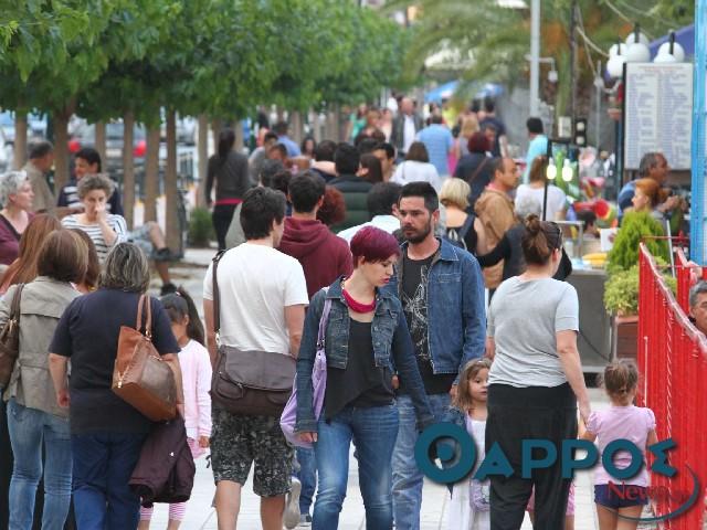 Αναστάτωση με κοριτσάκι που χάθηκε στην παραλία της Καλαμάτας