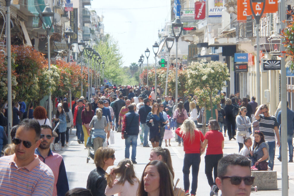 «Πλημμύρισε» από κόσμο η Καλαμάτα