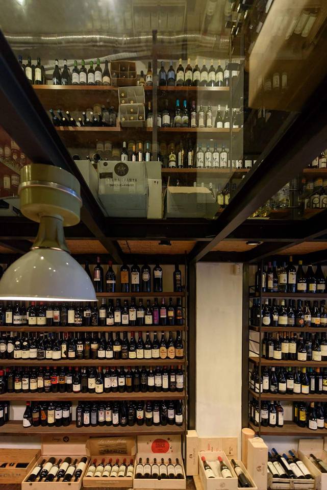 Με δοκιμή 44 κρασιών από τον ελληνικό αμπελώνα «γιορτάζει» τον ένα χρόνο λειτουργίας του, το “Wine Kiosk” !