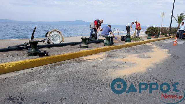 «Ξέφρενη» πορεία αυτοκινήτου στην παραλία της Καλαμάτας – Από «θαύμα» δεν τραυματίστηκε κανείς! (φωτογραφίες)