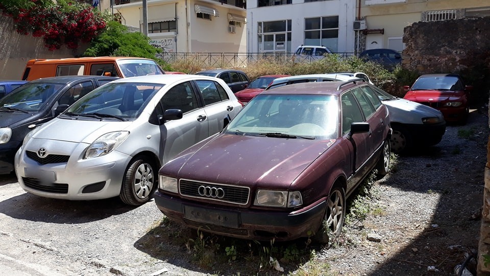 Μια χαμένη κενή θέση στο κέντρο της πόλης