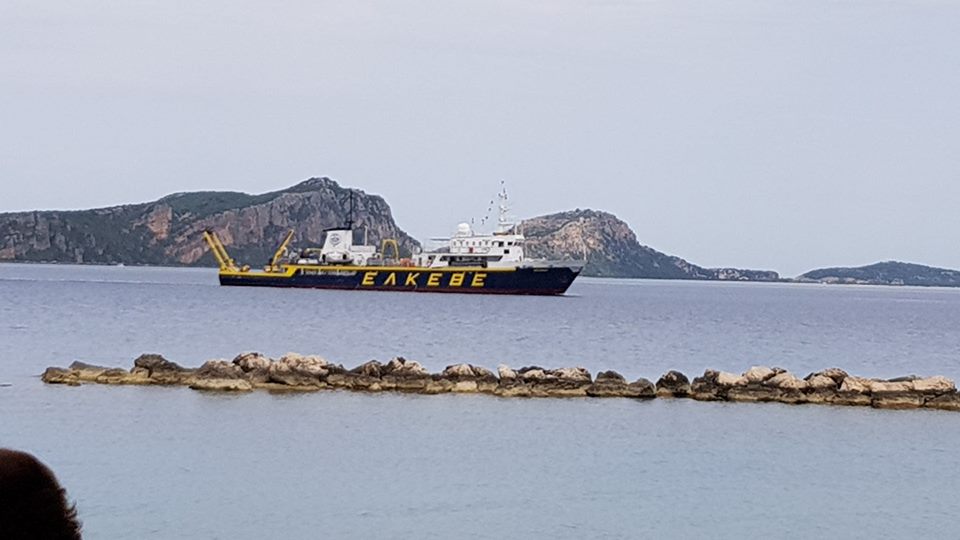 Εργασίες αποκατάστασης βλάβης υποβρύχιου καλωδίου οπτικών ινών στο μεταξύ Σφακτηρίας και Σαπιέντζας