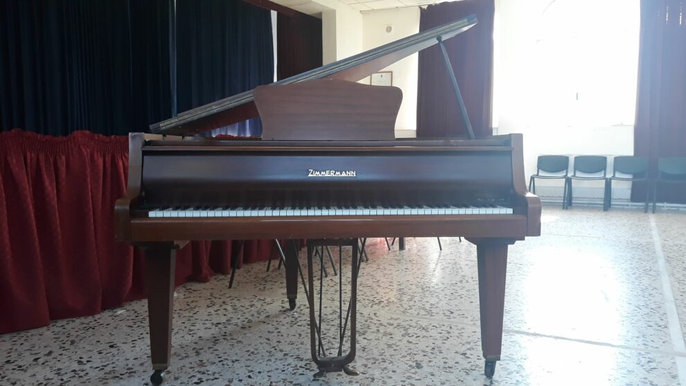 Ένα ιστορικό πιάνο του Ωδείου Αθηνών  στο Σύλλογο Φιλοπροόδων Φιλιατρών