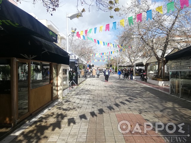 Αντιπαράθεση Αθανασόπουλου – Τσώνη για  λειτουργία καταστημάτων στην πλατεία Μεσσήνης