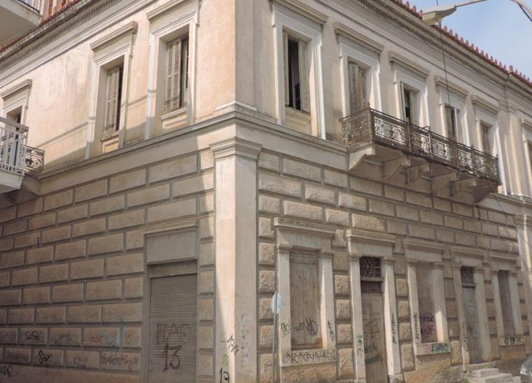 Εγκατάλειψη… στο κτήριο που στέγαζε το Γαλλικό Ινστιτούτο