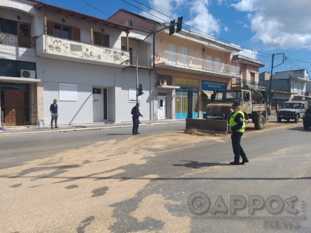 Ασπρόχωμα: Τροχαία ατυχήματα και εκτροπή κυκλοφορίας εξαιτίας διαρροής πετρελαίου