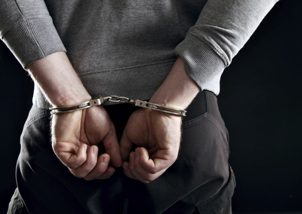 Φυλάκιση 8 μηνών σε 34χρονο για  λειτουργία καταστήματος στην Καλαμάτα
