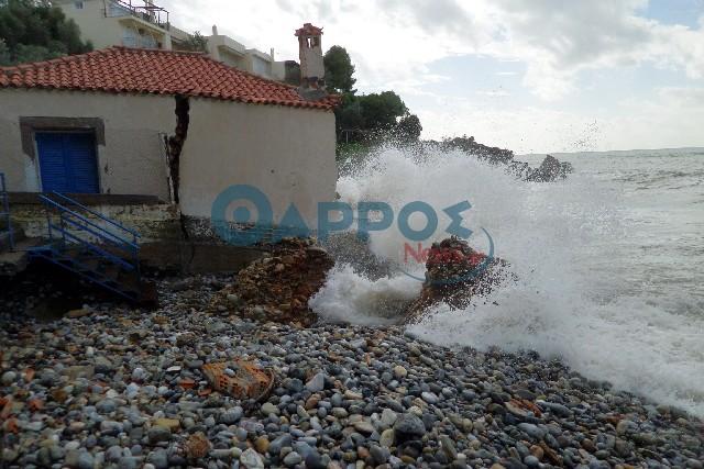 Παλιόχωρα: Σπίτι κόπηκε στα δύο  και κρέμεται στον αέρα! (φωτογραφίες και βίντεο)